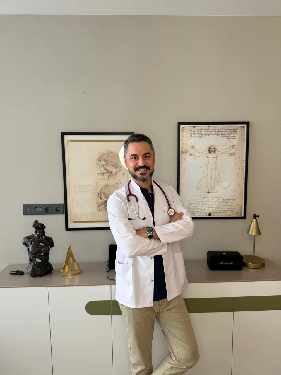 Dr. Necip İlker Karakaş — medikal estetik hekimi, İzmir