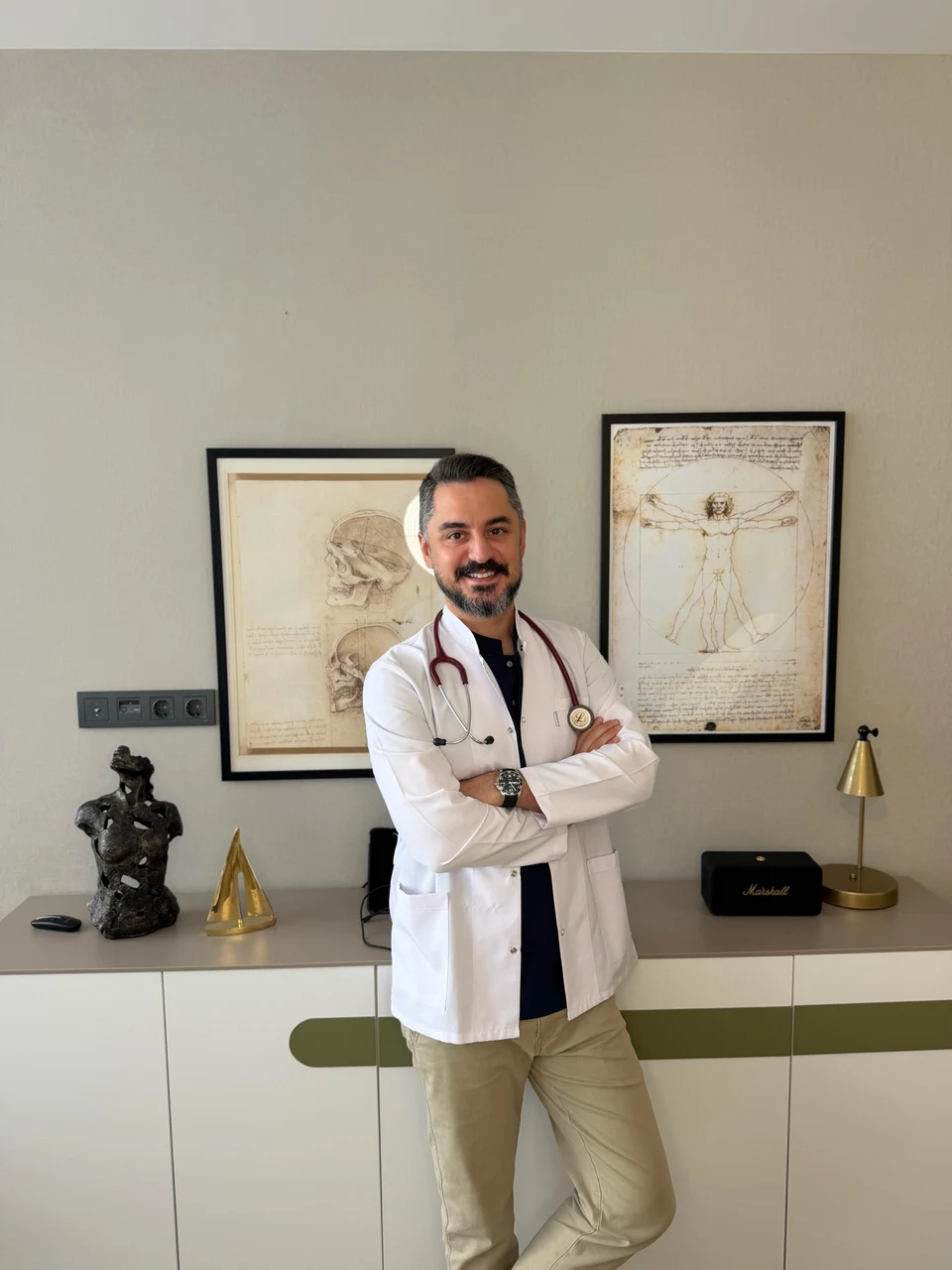 Dr. Necip İlker Karakaş — medikal estetik hekimi, İzmir